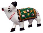 Vache tête dressée (statuette métal émaillé, 1.5 pouces, blanc, vert)