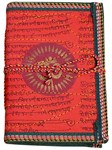 Cahier, motif parchemin sanskrit et invocation Om (15x10, rouge)