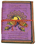 Cahier, motif parchemin sanskrit et paon (18x13, violet)