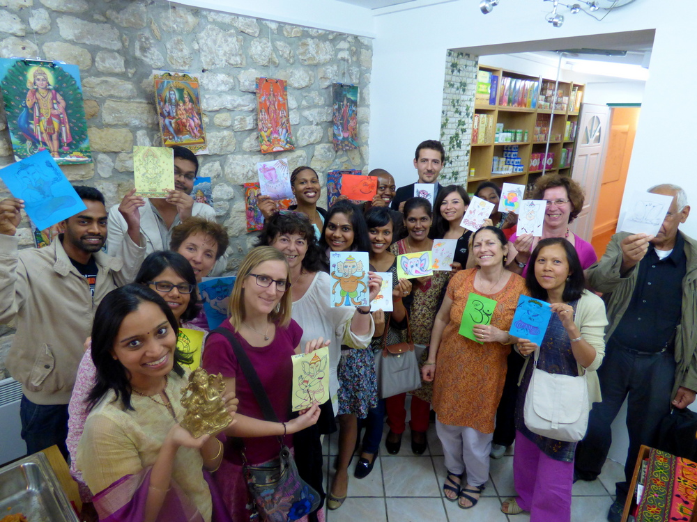 Atelier artistique au centre culturel Kavita Garg